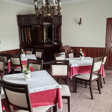 Residencial Sra. Da Lomba 3* Pinhanços