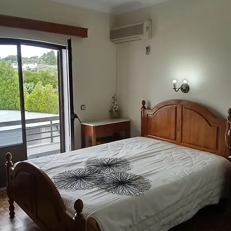 Residencial Sra. Da Lomba 3* Pinhanços