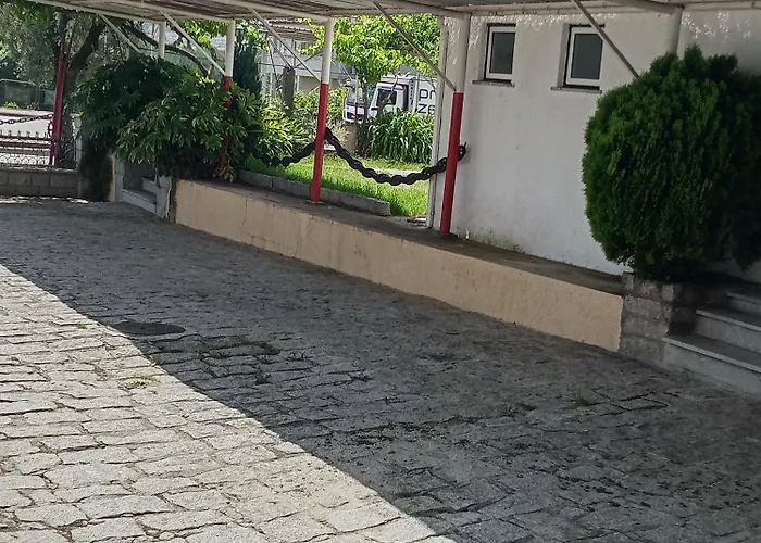 Residencial Sra. Da Lomba 3* Pinhanços